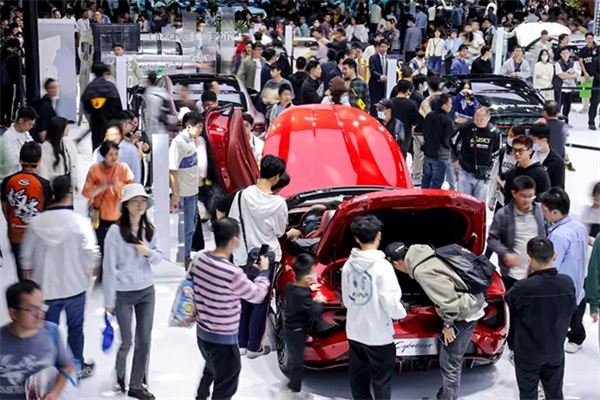 專訪賈健旭：以“新范式”破局，重構(gòu)中國(guó)汽車新坐標(biāo)